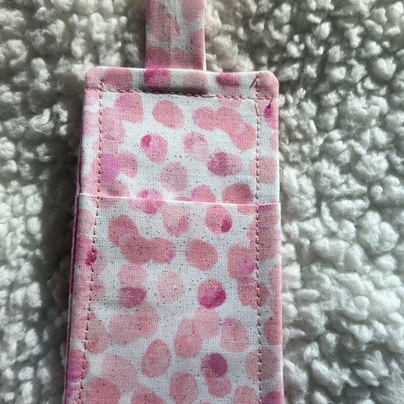 Great teacher gifts ! Hand crafted Pink and White Heart Lanyard/Pen holder - Picture 2 of 4